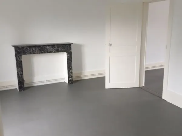 Lunéville centre - F3 de charme dans immeuble calme et entretenu