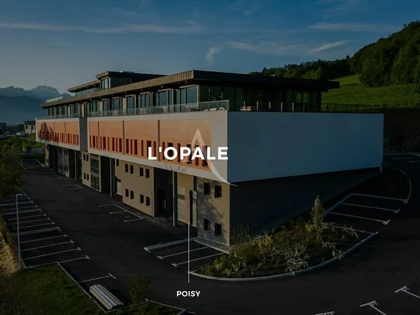 LOCAL D ACTIVITE DE 168M2
