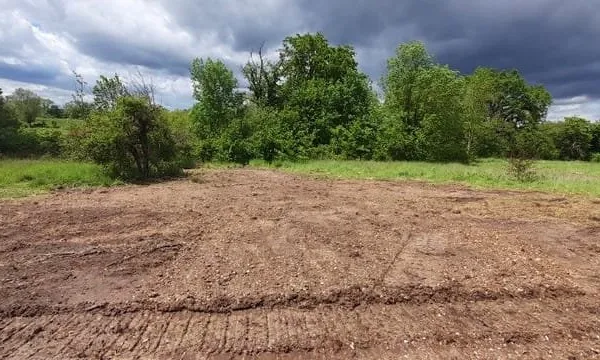 Terrain 1200 m²
