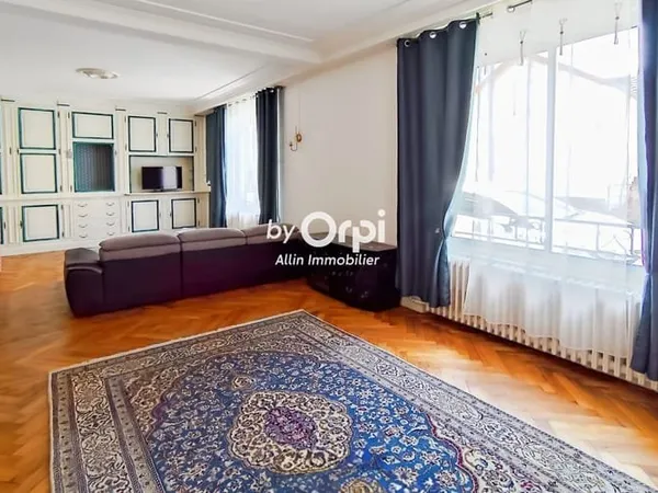 Appartement 4 pièces 135 m²