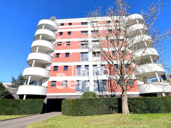 Appartement T3 de 87m2 balcon circulaire + garage privatif