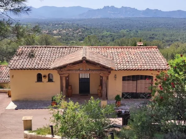 Villa 9 pièces 194 m²
