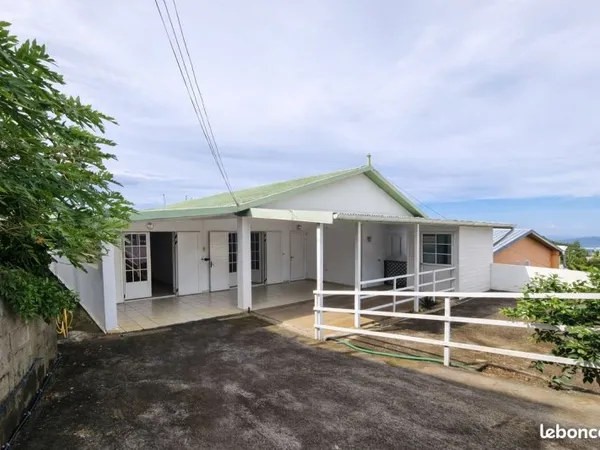 Spacieuse Maison F5 140 m² avec Grande Terrasse 37 m² - Sainte-Marie