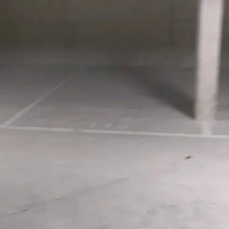 Parking 13 m²