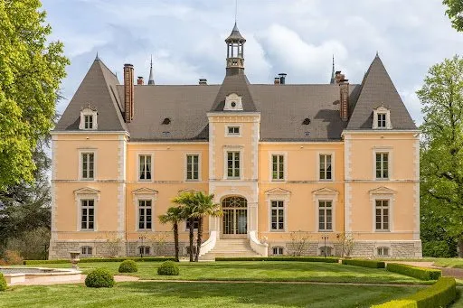 Château 20 pièces 1100 m²