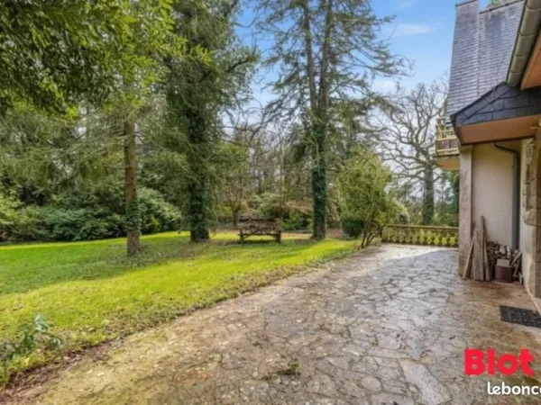Maison 8 pièces 167 m²