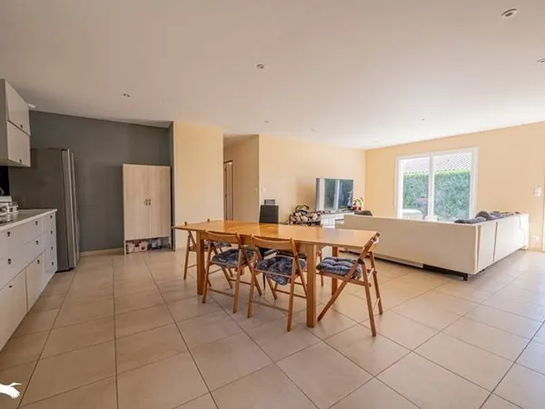 Maison de plain-pied 4 pièces 96 m²