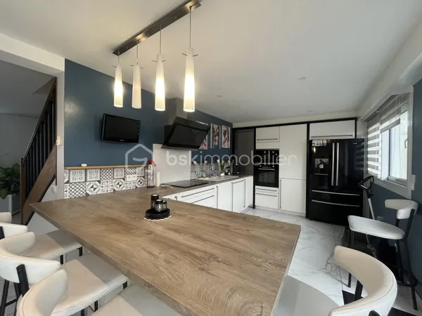 Maison 5 pièces 174 m²