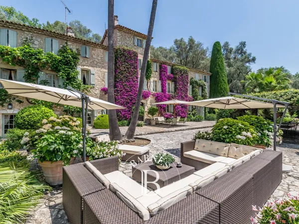 Grasse Plascassier - Propriété d'exception - Vue panoramique