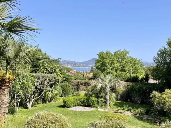 Villa 280 m²
