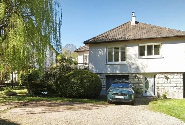 Au coeur du village, une maison qui s'adapte à la vie de famille