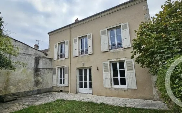 Maison 7 pièces 202 m²