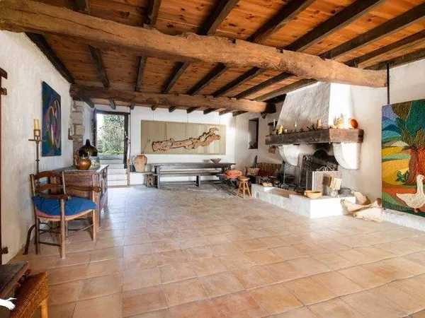 Maison 5 pièces 298 m²