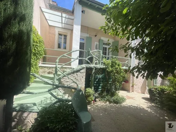 Maison 5 pièces 142 m²