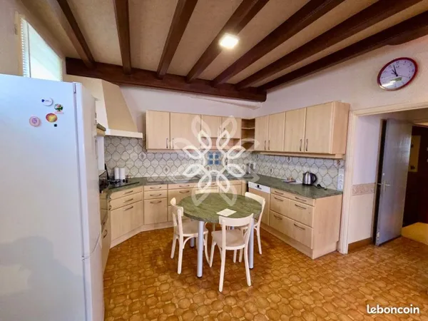 Maison de village 9 pièces 160 m²