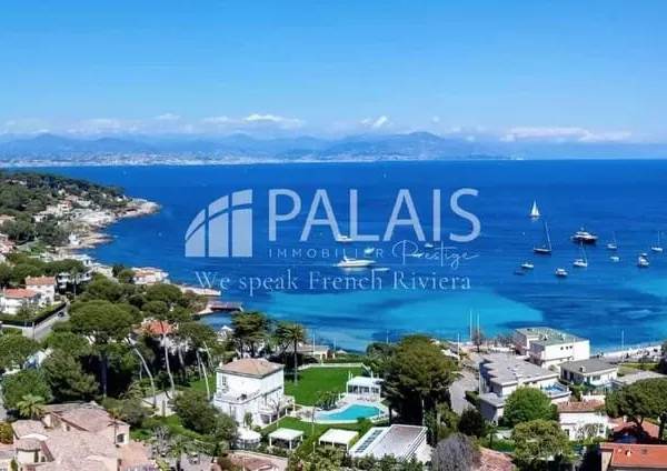 ANTIBES - CAP D'ANTIBES - Plages de la Garoupe - Appartement-Villa d'Exception 5 Pièces - 210 m² - T