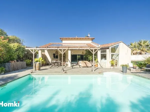Maison/Villa T7 de 162m2 à Saint-drézéry 34160