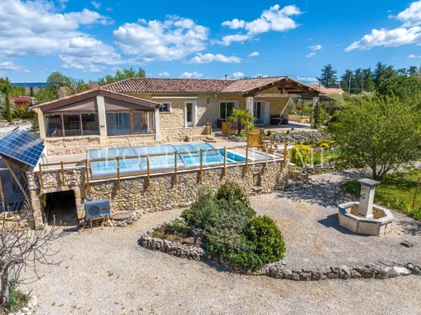 Maison 6 pièces 175 m²