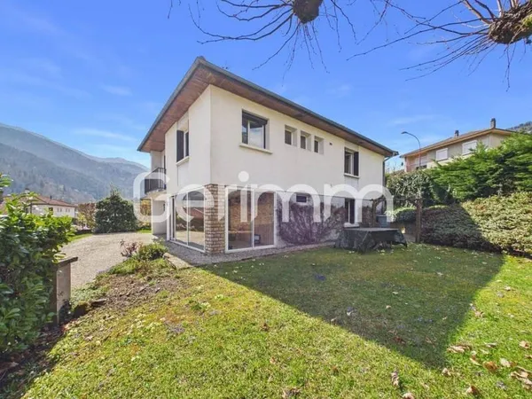 Maison 6 pièces 126 m²