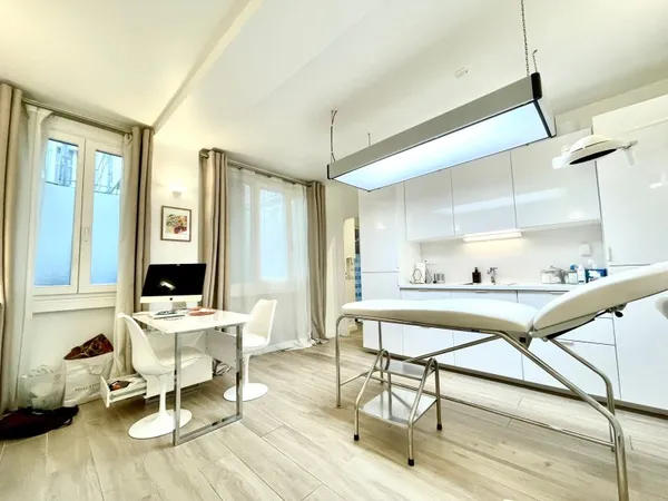 Loue bureaux - 26m²