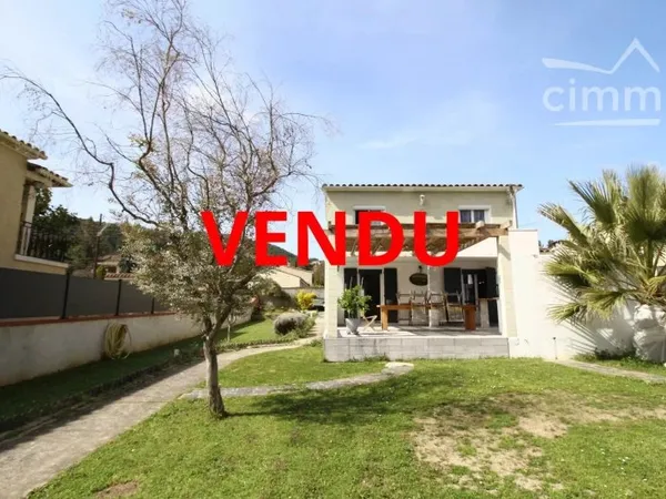 SOUS COMPROMIS maison entièrement rénovée avec garage sur parcel