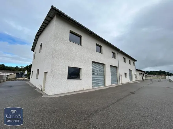 Local 213 m²