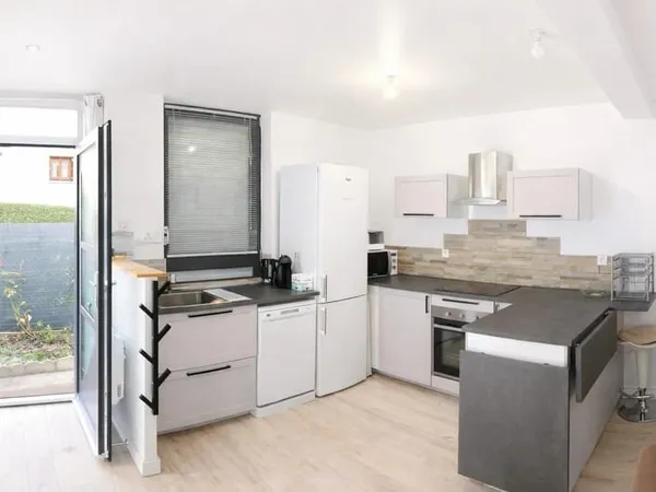 Maison 2 pièces 61 m²