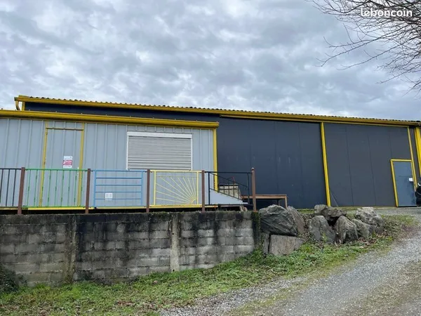 Local d’activité et entrepôt Vente Coulonges-sur-l'Autize 1p 259m² 750€