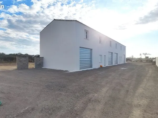 Local d'activité / Dépôt - 75 m² + 30 m² Bureau - Option Appartement 40m2