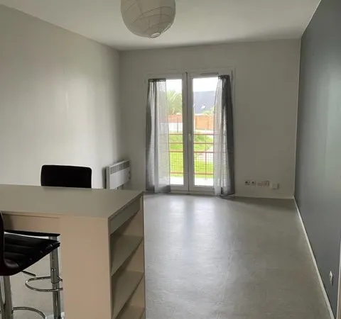 A LOUER BREST PROCHE ISEN STUDIO 21.50 M²
