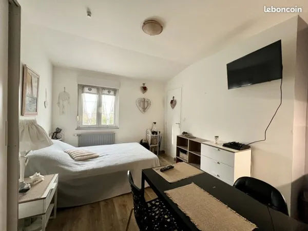 Studio 1 pièce 14 m²