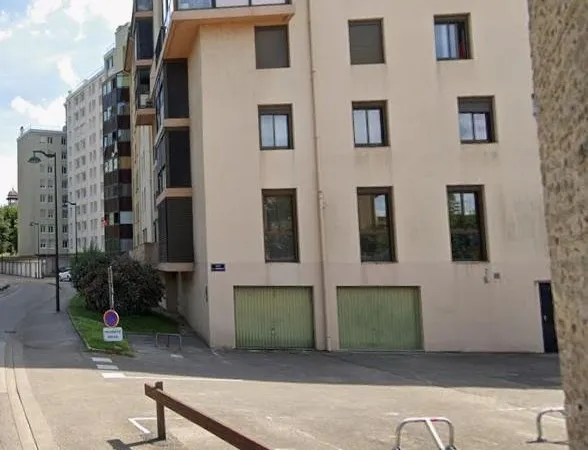 Stationnement Location Bourg-en-Bresse   55€