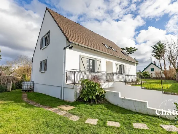 Maison Senlis-6 chambres-Sous sol total-Vivable de plain pied