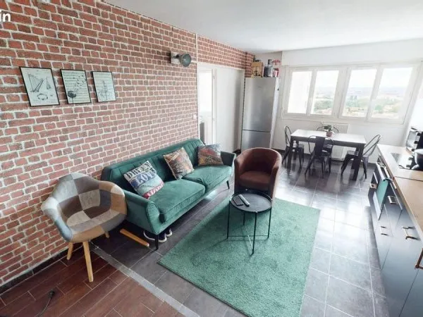Chambre 6 pièces 87 m²