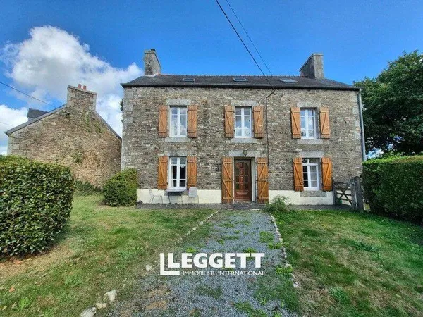 Maison 13 pièces 213 m²