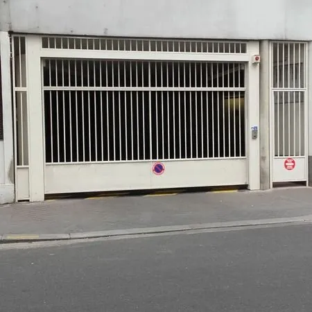 Parking rue saint charles