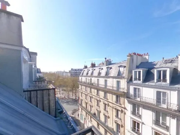 Studio à vendre - Paris 11e - 20 m² avec 2 balcons