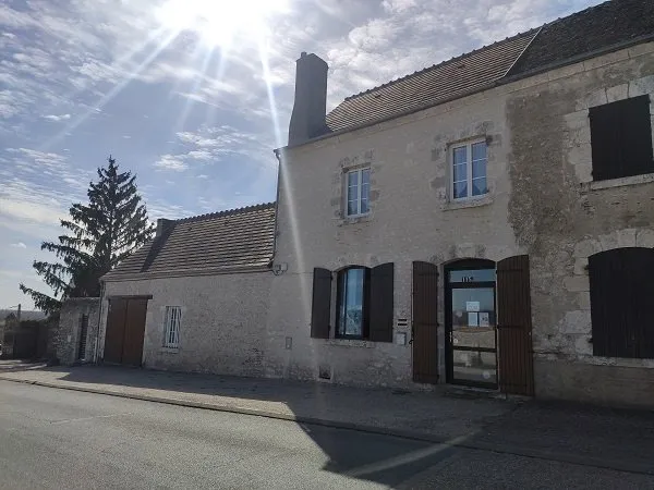 Local professionnel à Baule 70 m2