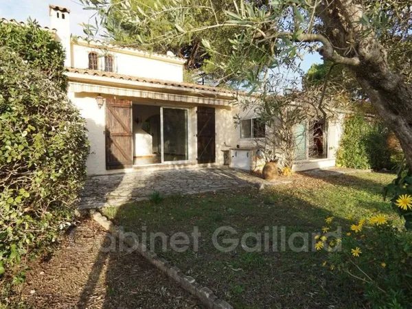 Villa 4 pièces 144 m²
