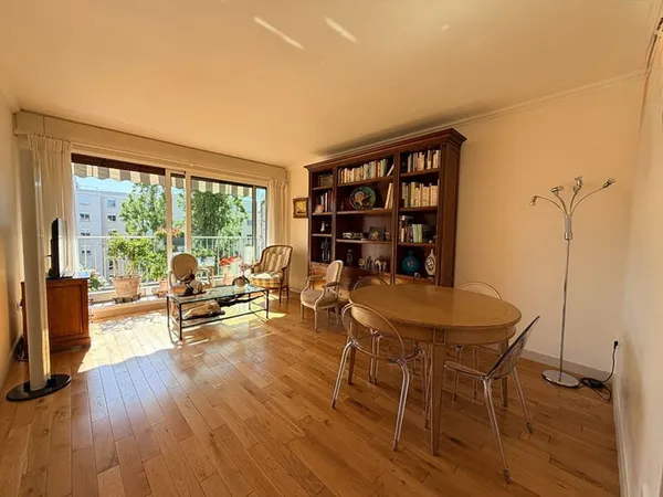 Appartement Levallois Perret 3 pièce(s) 69.05 m2