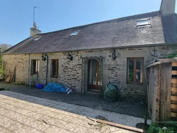 CÔTES D'ARMOR, Proche Guerledan, Charmante Maison Individuelle de 3 Chambres
