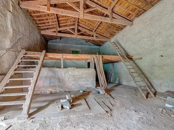 Maison 4 pièces 205 m²