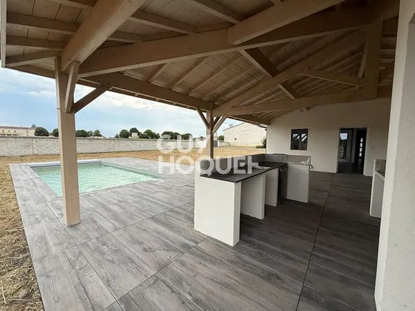 Maison 7 pièces 217 m²
