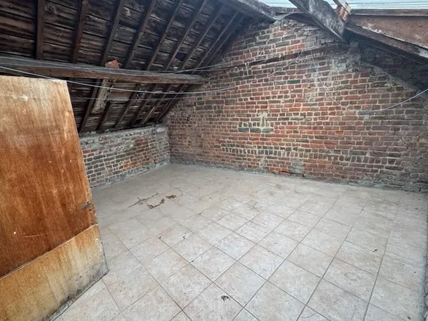 Maison 5 pièces 219 m²