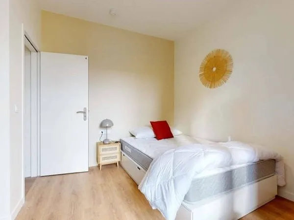 Studio 1 pièce 15 m²