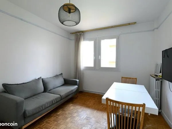 T3 meublé 52m², 2chambres, Idéal colocation, Dispo juin