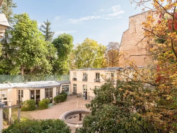Paris 7e - CASIMIR PÉRIER / SAINTE-CLOTILDE - Appartement à vendre - 5 pièces - 129,06m² Carrez - 13