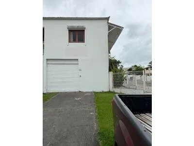 A LOUER, le lamentin , bureaux et depot 308 m2