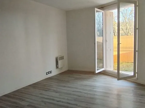 Studio 1 pièce 30 m²