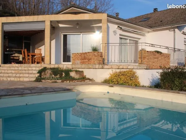 Maison familiale 206 m² - Vue Sancy - Piscine - Perrier